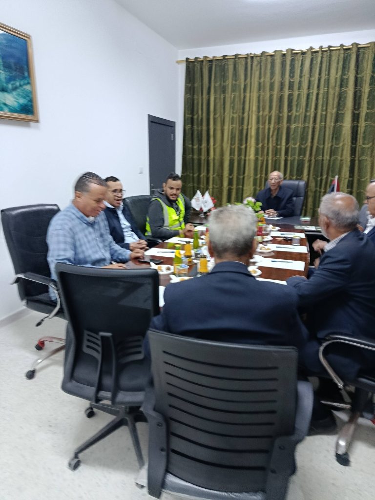ادارة الجامعة تقيم دورة تدريبية لنشر ثقافة السلامة و تعزيز الوعي المجتمعي 10